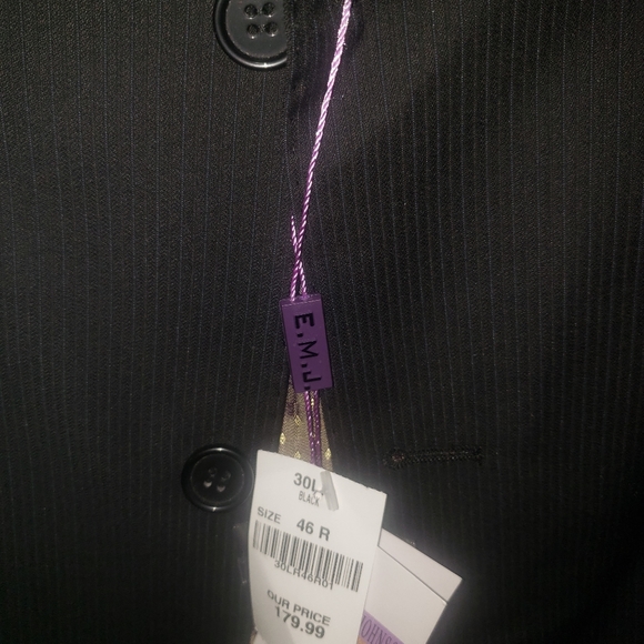 Earvin " Magic" Johnson Signature 2 pc. SUIT - Picture 10 of 11